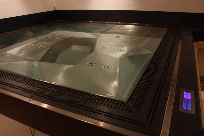 Встраиваемый спа-бассейн Chill Pool Built In с чашей из нержавеющей стали