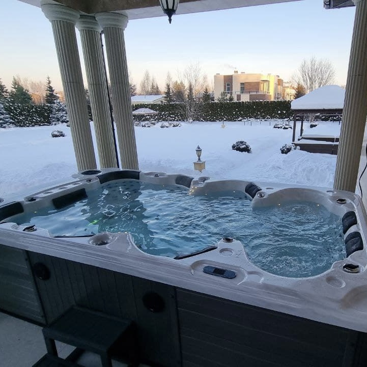 Спа бассейн зимой